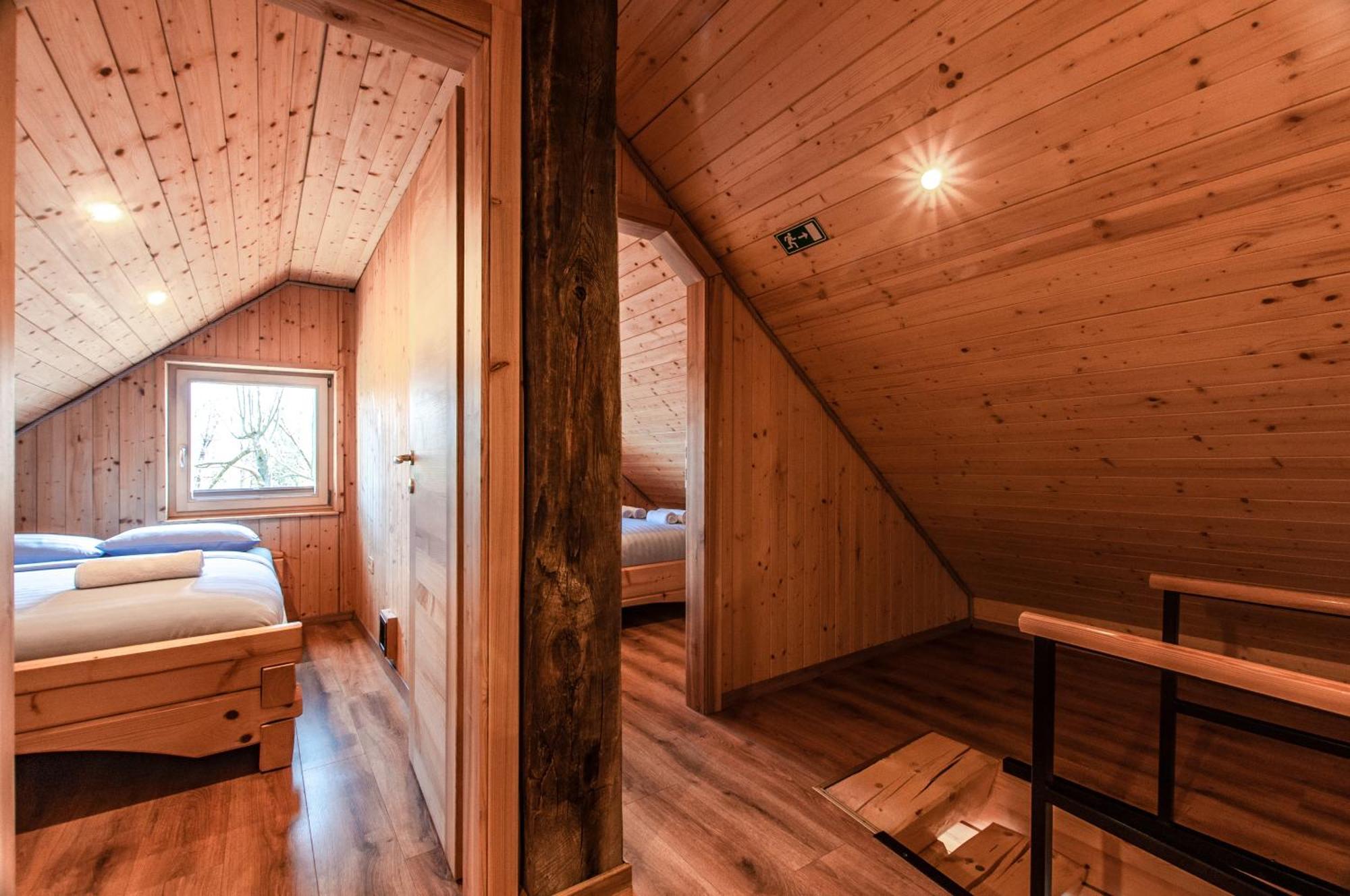 Log House Natura Radovljica Exterior photo