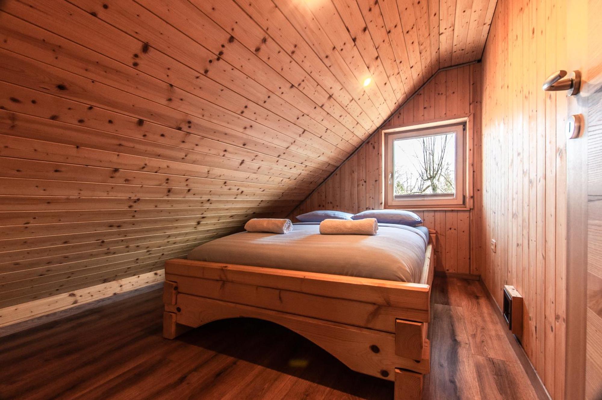 Log House Natura Radovljica Exterior photo